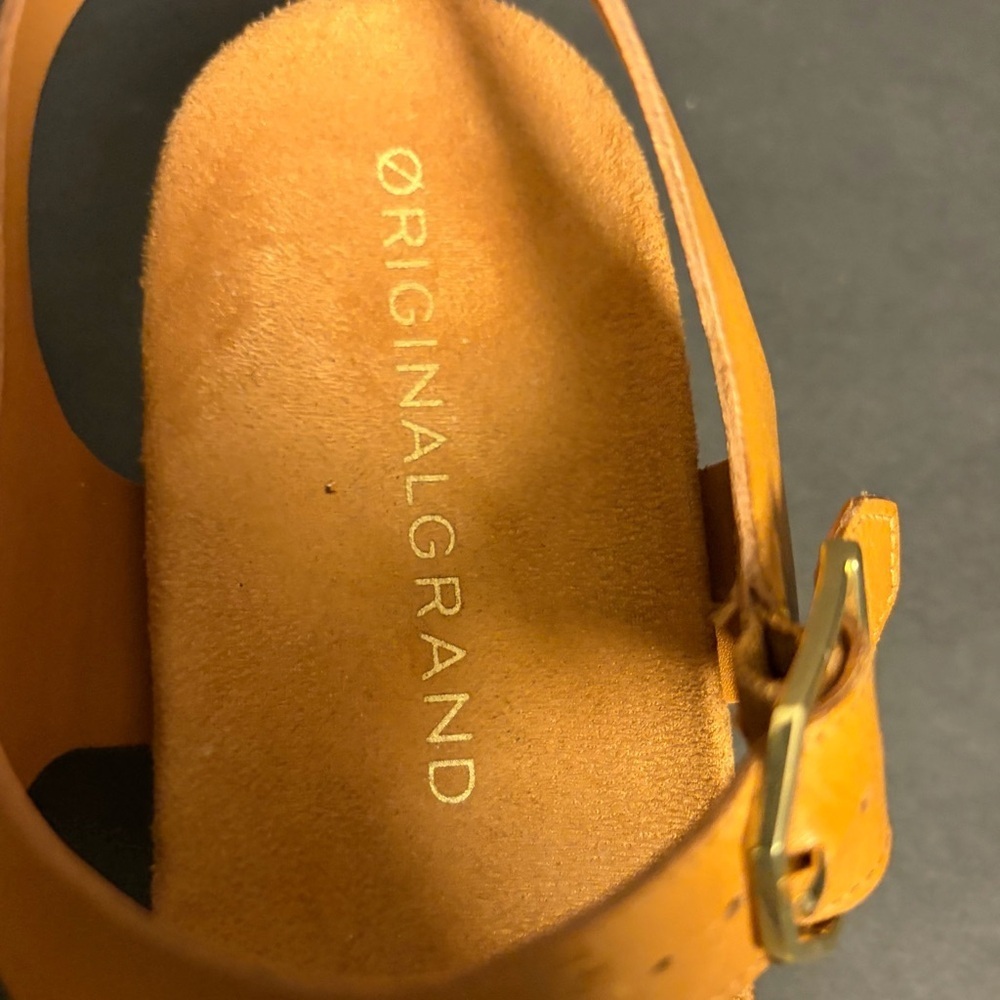 COLE HAAN Women's 8 OriginalGrand Flatform Leather Buckle Wedge Sandals Cognac - Picture 6 of 11